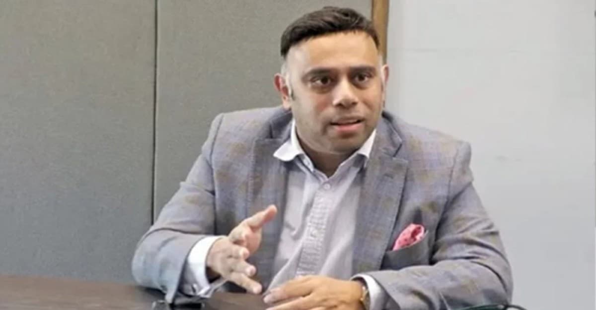 যে কারণে বিএসইসির চেয়ারম্যানের দায়িত্ব নিচ্ছেন না মাসরুর রিয়াজ