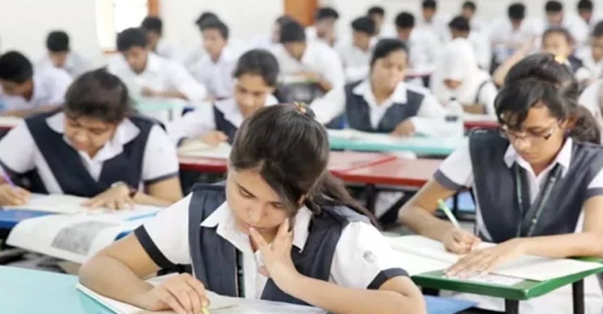 আরও ২ সপ্তাহ পেছাল এইচএসসি ও সমমানের পরীক্ষা