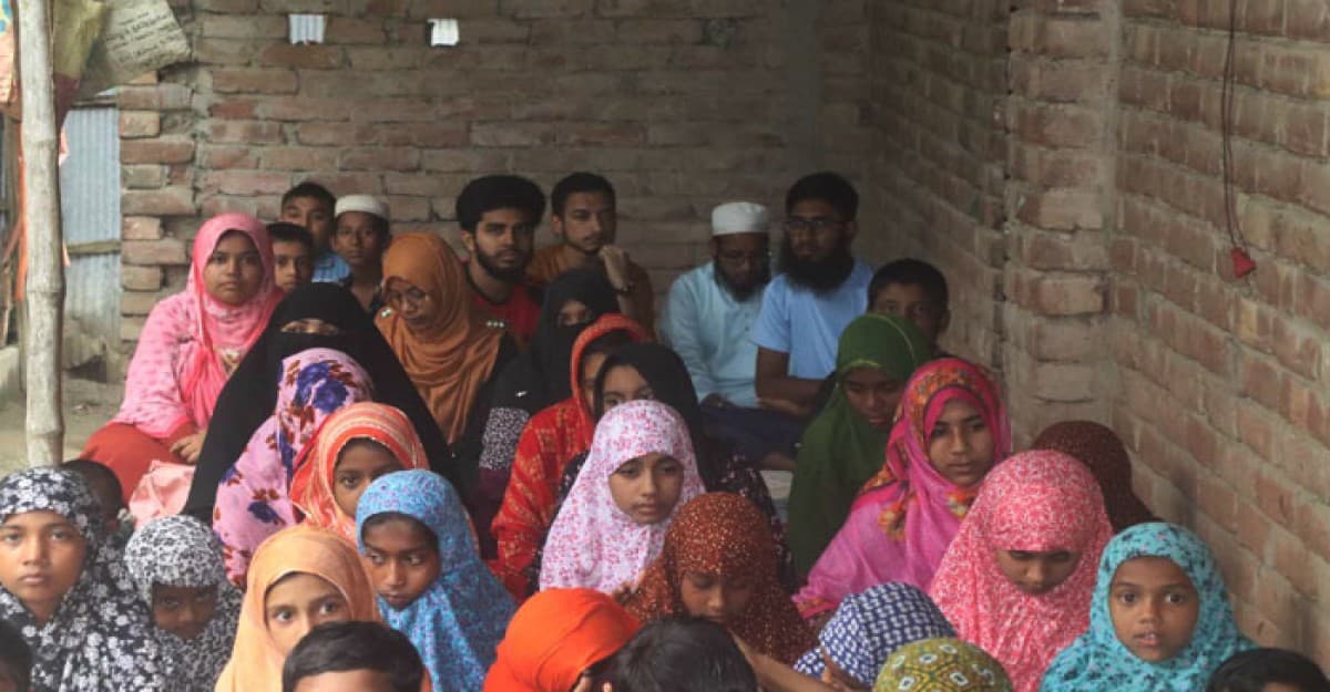ছাত্র আন্দোলনে শহীদদের স্মরণে ইবি সিআরসি’র দোয়া ও আলোচনা সভা
