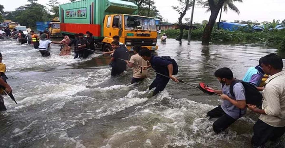 বন্যায় মৃত্যু বেড়ে ১৫, ক্ষতিগ্রস্ত ৪৮ লাখের বেশি মানুষ
