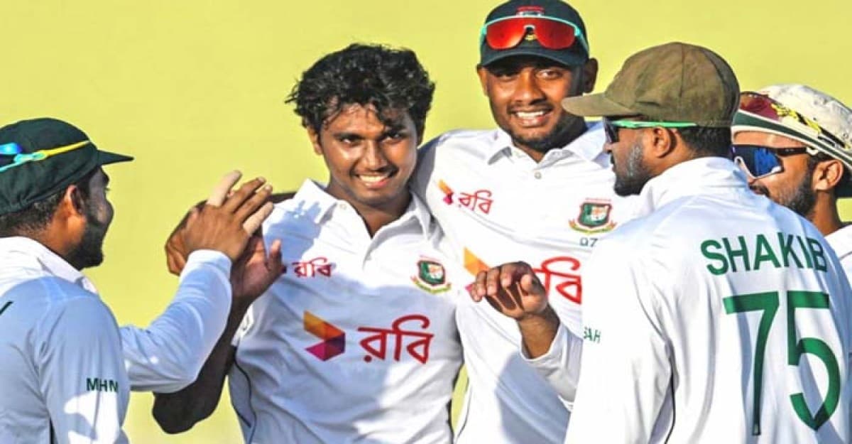 রাওয়ালপিন্ডিতে চতুর্থ দিনশেষে চালকের আসনে বাংলাদেশ