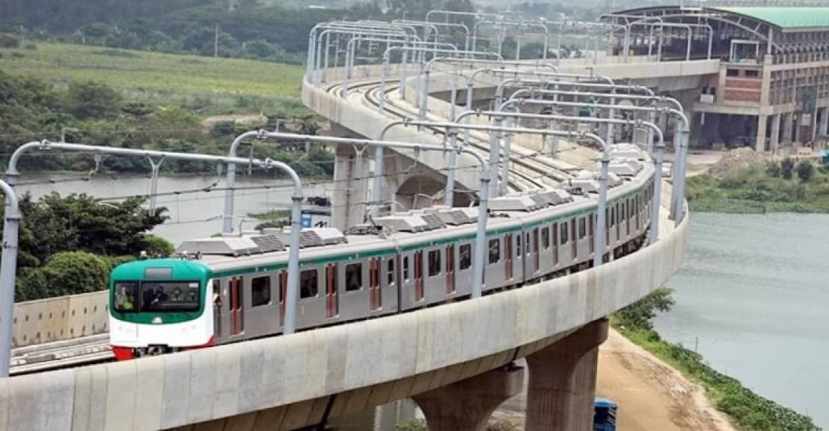 মেট্রোরেল শুক্রবারও চলবে