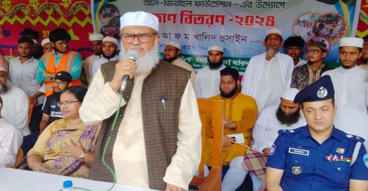 বন্যায় ভেসে যাওয়া ঘর নতুনভাবে করে দেওয়া হবে : ধর্ম উপদেষ্টা