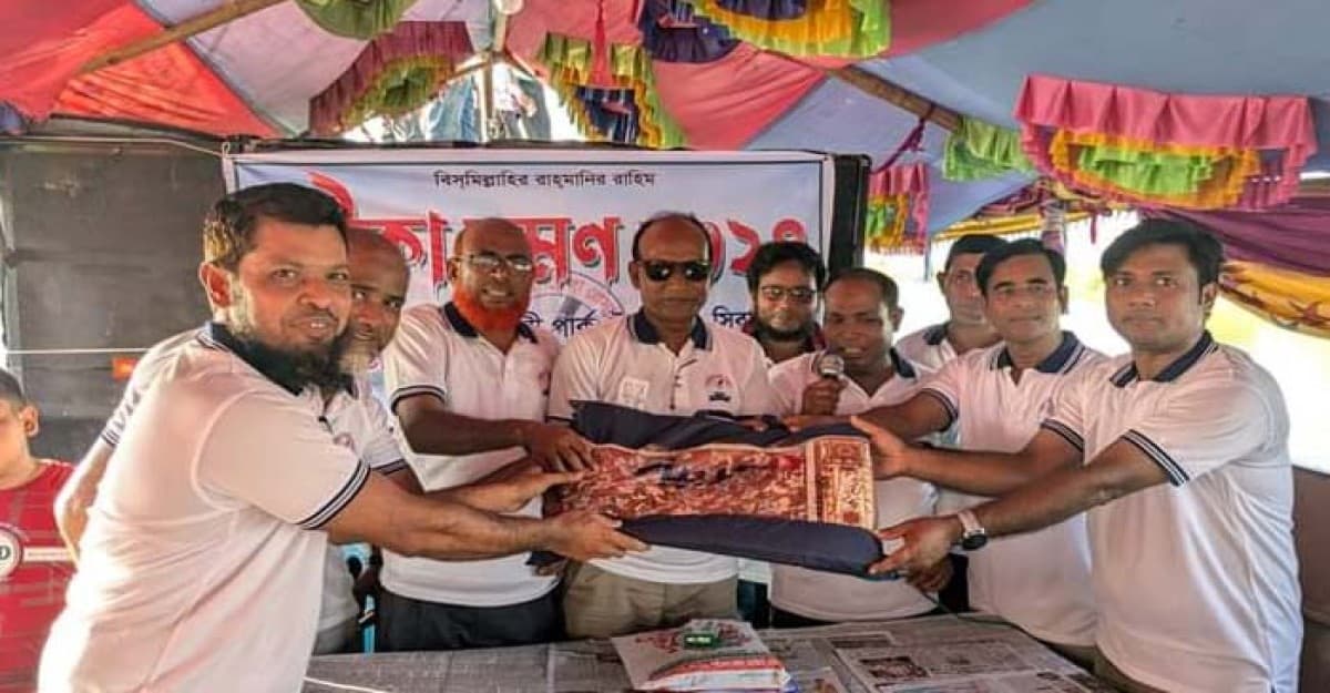 বড়াইগ্রাম উপজেলা প্রেসক্লাবের উদ্যোগে নৌকা ভ্রমণ