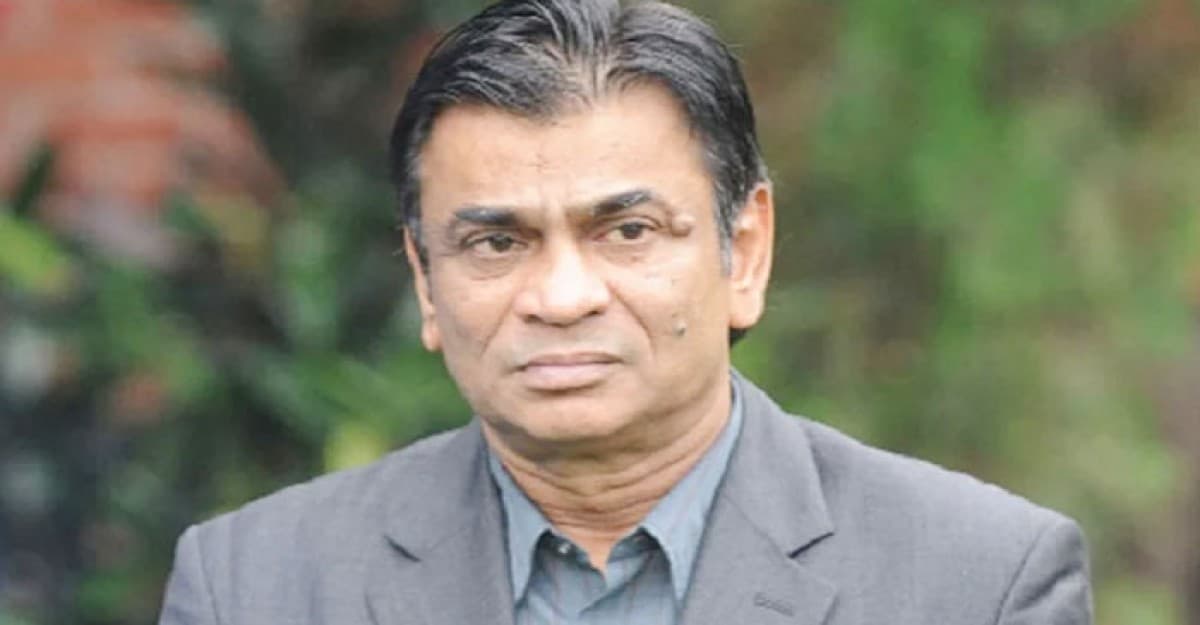 বাফুফে নির্বাচন থেকে সরে দাঁড়ালেন সালাউদ্দিন