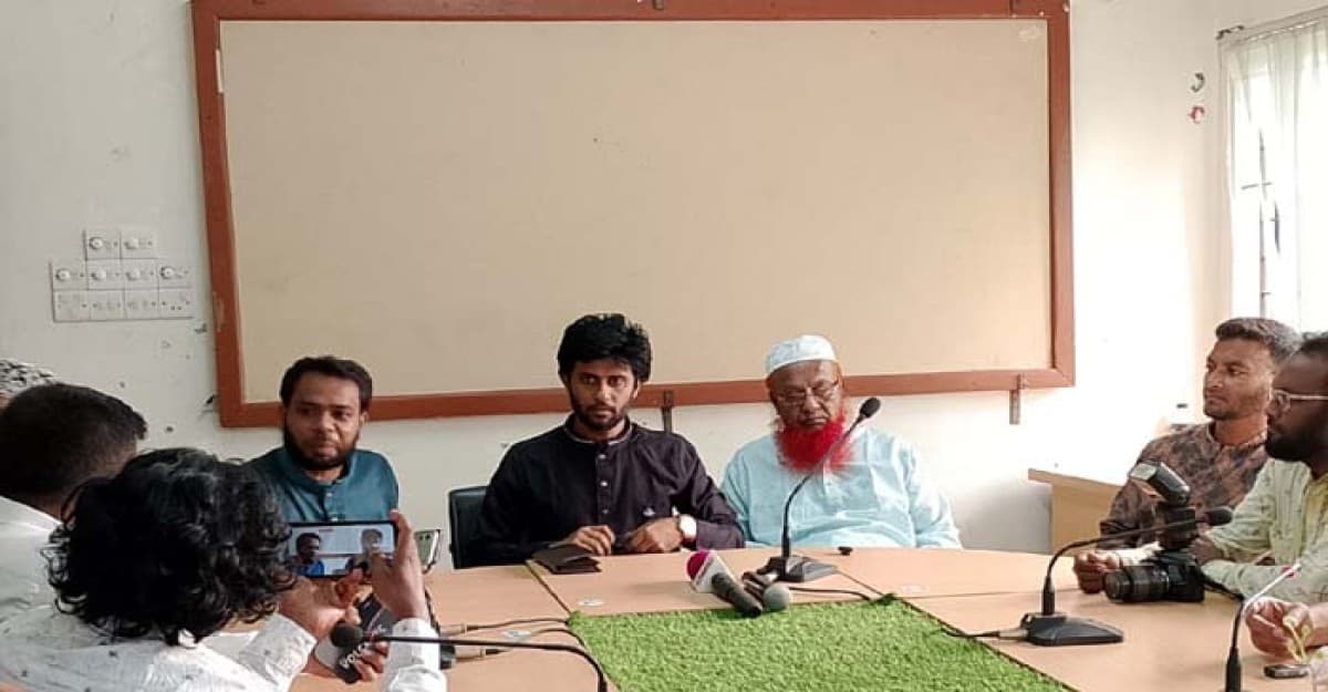 রামপালে সাংবাদিকদের সাথে আন্তর্জাতিক অপরাধ ট্রাইব্যুনালের প্রসিকিউটরের মতবিনিময়