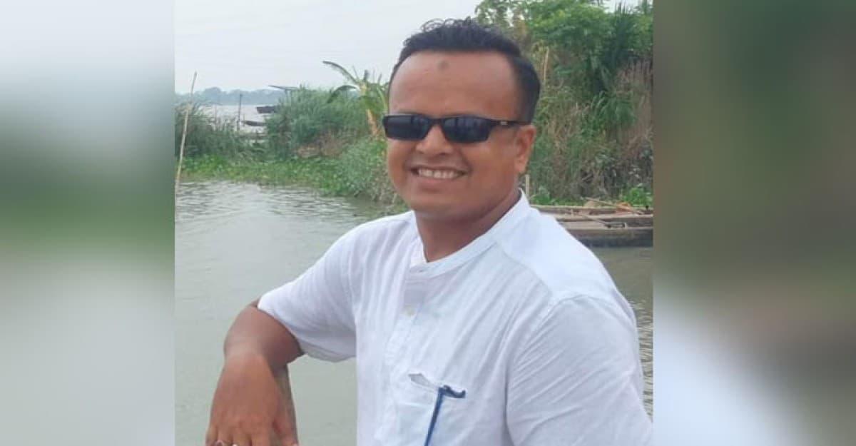 উজিরপুরে ভাগ্নিকে স্ত্রী বানিয়ে ভিজিডির চাল আত্মসাৎ করলেন যুবলীগ নেতা