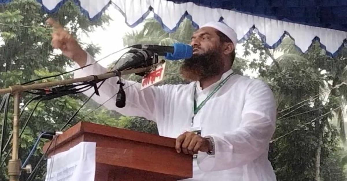 শিক্ষা কমিশন থেকে নাস্তিক, মুরদাত-বামদেরকে সরাতে হবে: মামুনুল হক