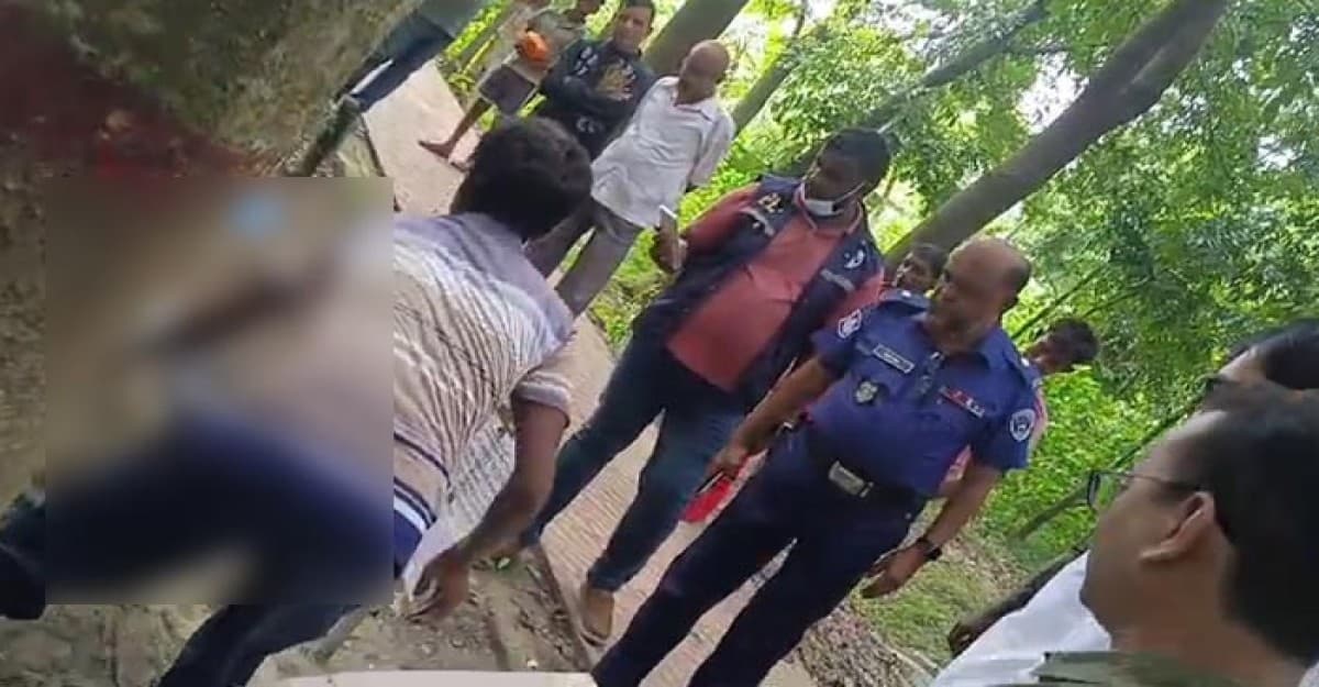কুষ্টিয়ায় বৈষম্যবিরোধী ছাত্র আন্দোলনের সময় নিহত গামছা বিক্রেতার লাশ কবর থেকে উত্তোলন