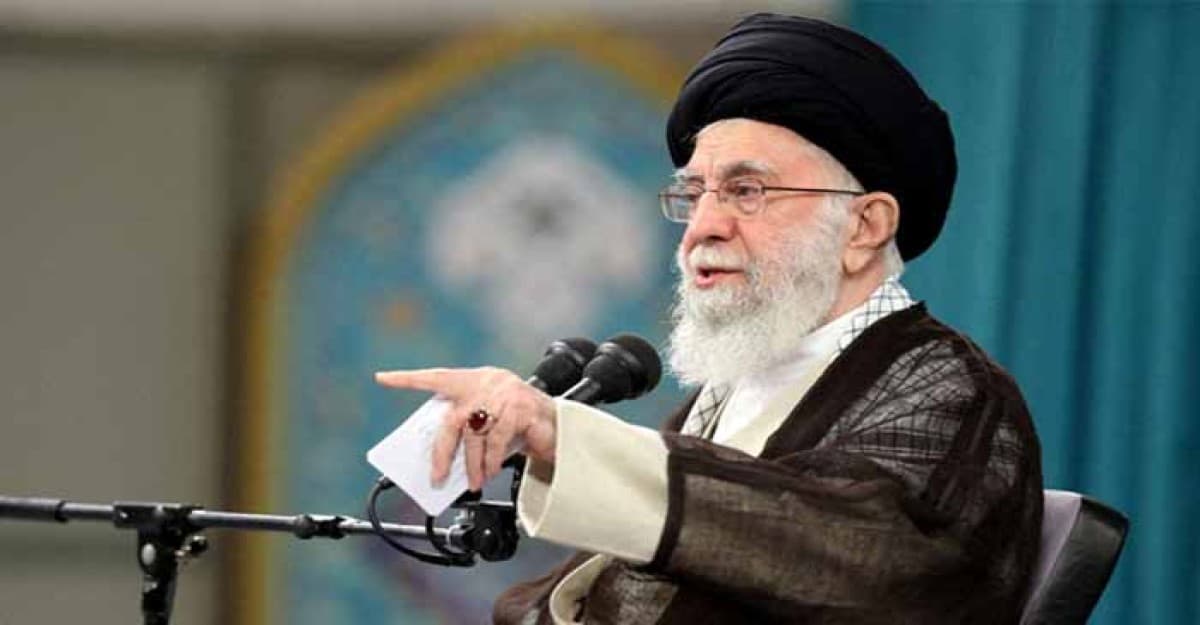 হিজবুল্লাহ ও লেবাননকে সাহায্য করা মুসলমানদের জন্য ফরজ: খামেনি