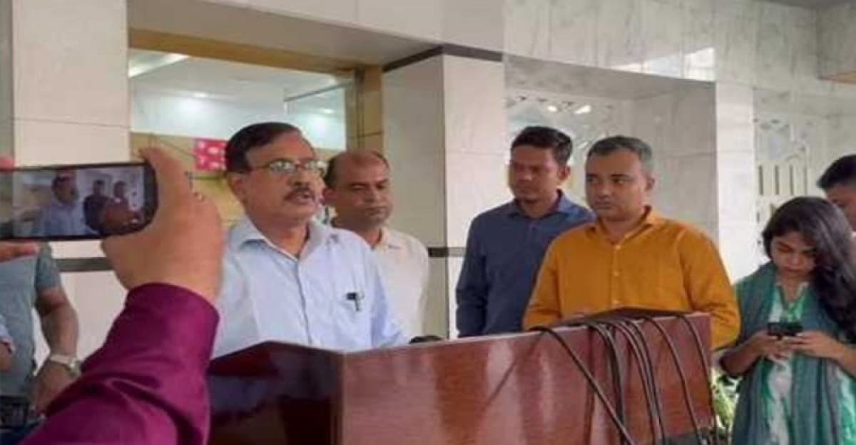 পাচার অর্থ ফেরাতে বিদেশে দুদকের ৭১ চিঠি