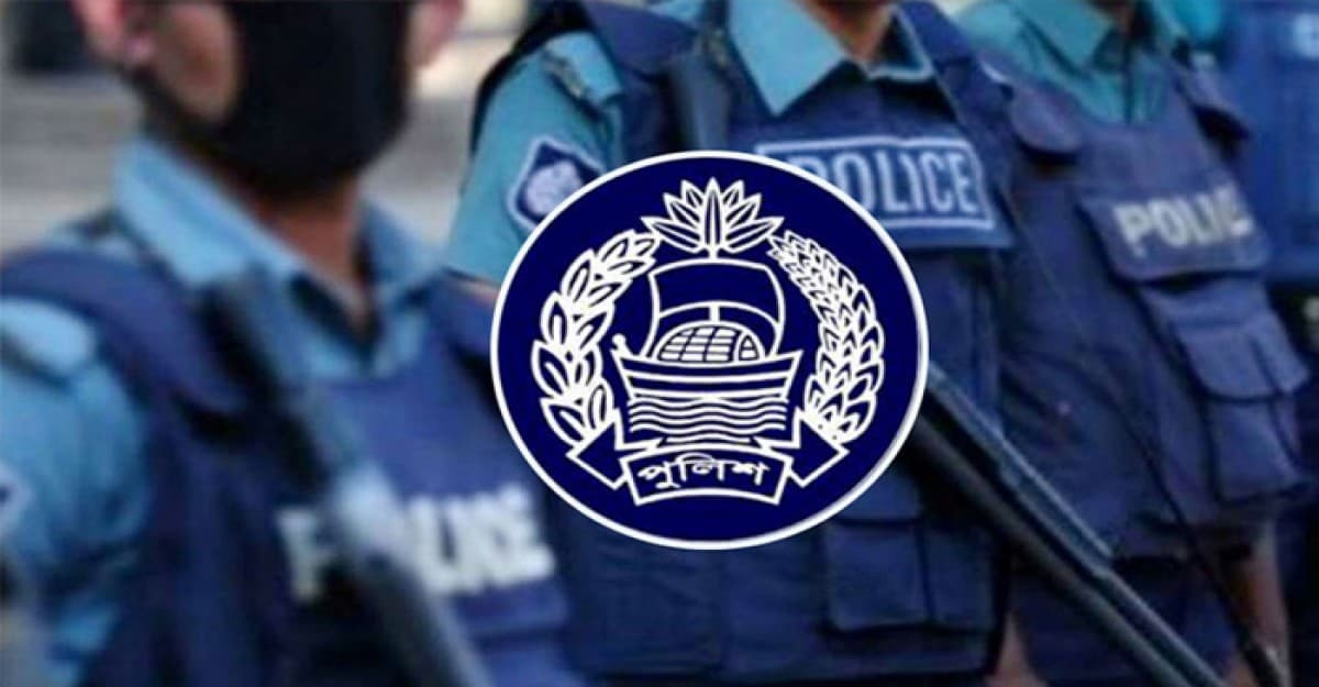 পুলিশের ডিআইজিসহ ৩০ কর্মকর্তাকে বদলি