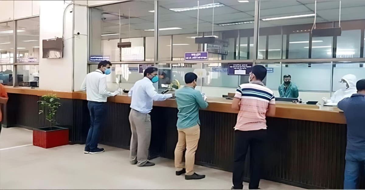 যেসব এলাকায় ব্যাংক খোলা থাকবে আজ