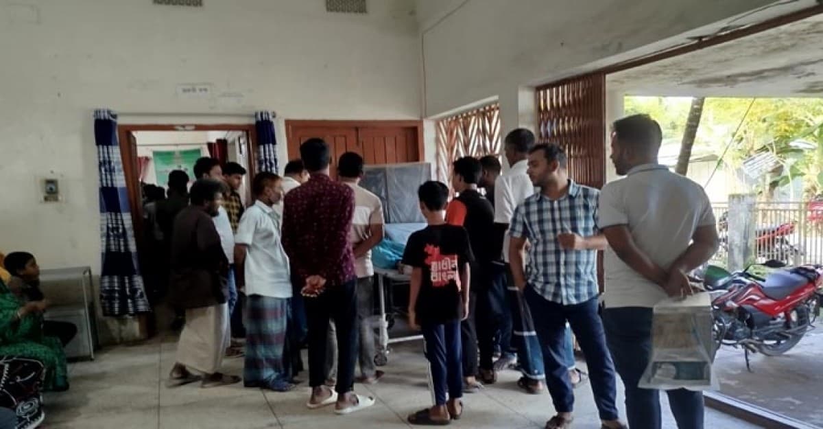 দুমকিতে মানসিক ভারসাম্যহীন কলেজ ছাত্রের আত্মহত্যা