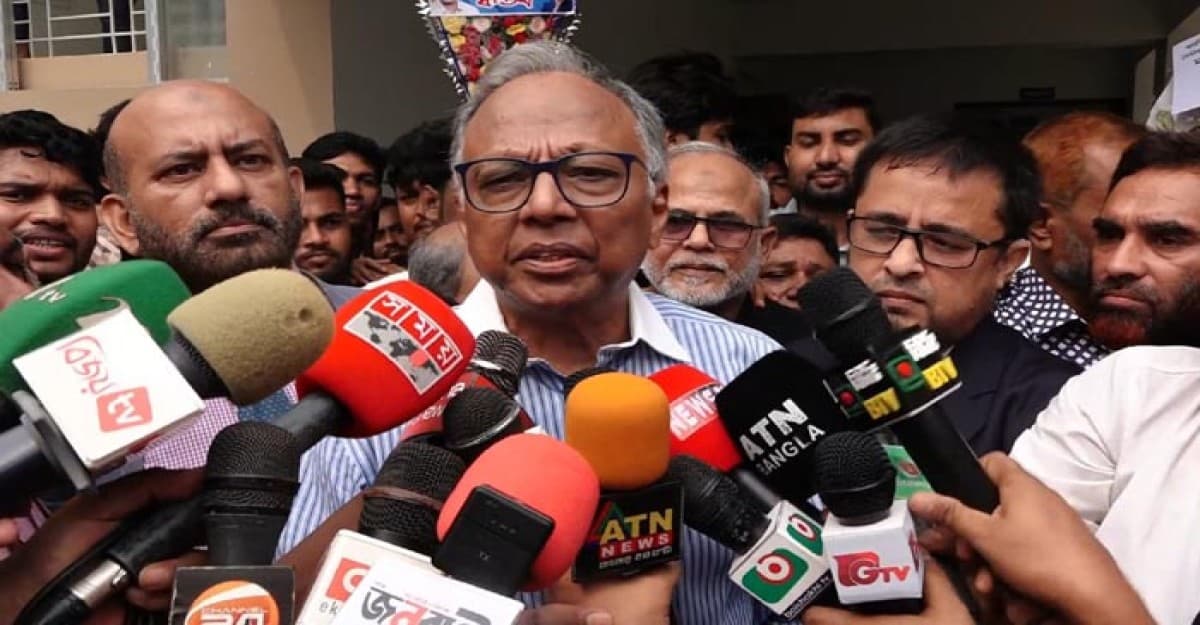 মাহমুদুর রহমানের উপর হামলার ঘটনায় শেখ হাসিনাসহ ৪৭ জনের বিরুদ্ধে মামলা