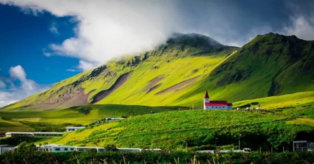 বিশ্বের সবচেয়ে শান্তিপূর্ণ ১০ দেশের তালিকা
