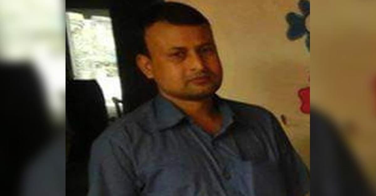 আওয়ামী লীগ নেতার তান্ডবে দিশেহারা আয়শা বেগম