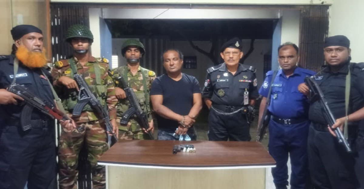 পিস্তল-কার্তুজসহ ব্রাহ্মণবাড়িয়া জেলা যুবলীগ নেতা গ্রেফতার