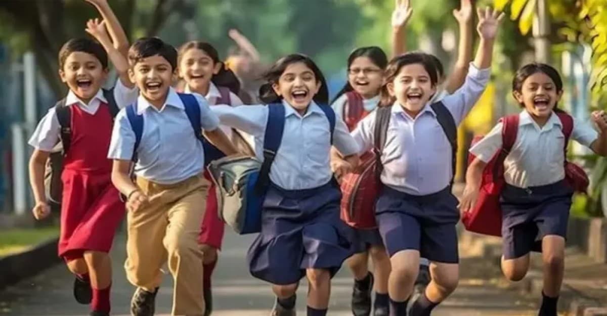 ১১ দিনের ছুটি শেষে খুলল শিক্ষাপ্রতিষ্ঠান