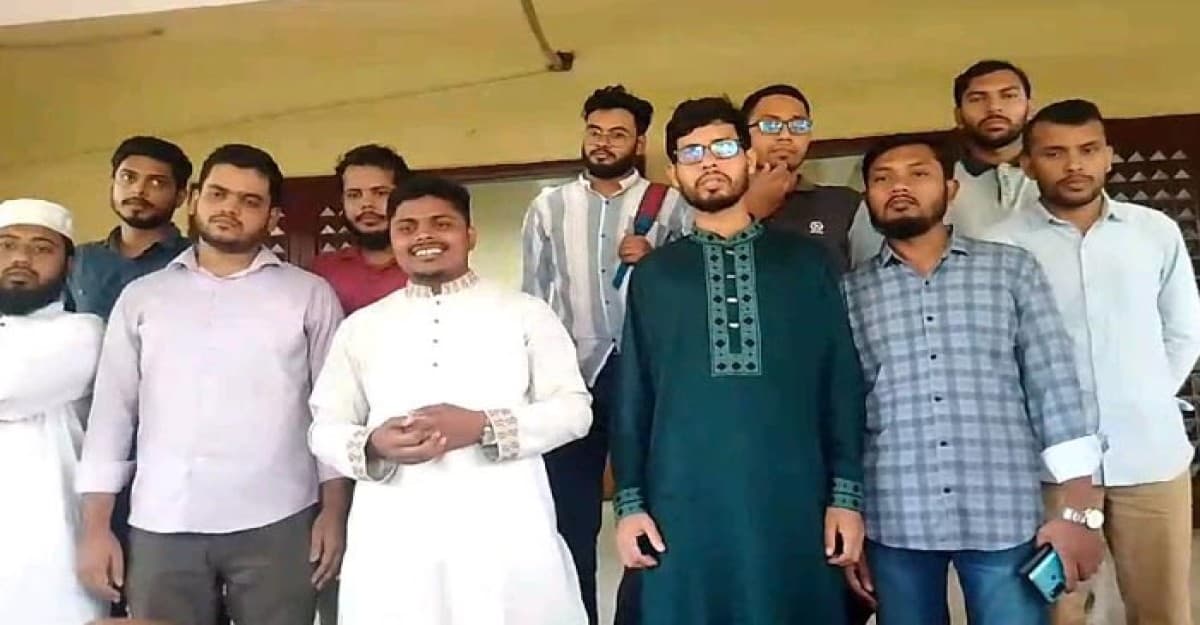 সবার পোশাকের স্বাধীনতা আছে: শিবির সভাপতি