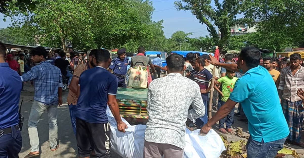 চুয়াডাঙ্গার দামুড়হুদায় ট্রাক চাপায় কলেজছাত্র নিহত