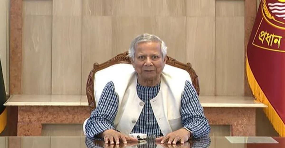 আর নয় ব্যাংকে, ঘরে বসে জমা দেওয়া যাবে আয়কর: প্রধান উপদেষ্টা