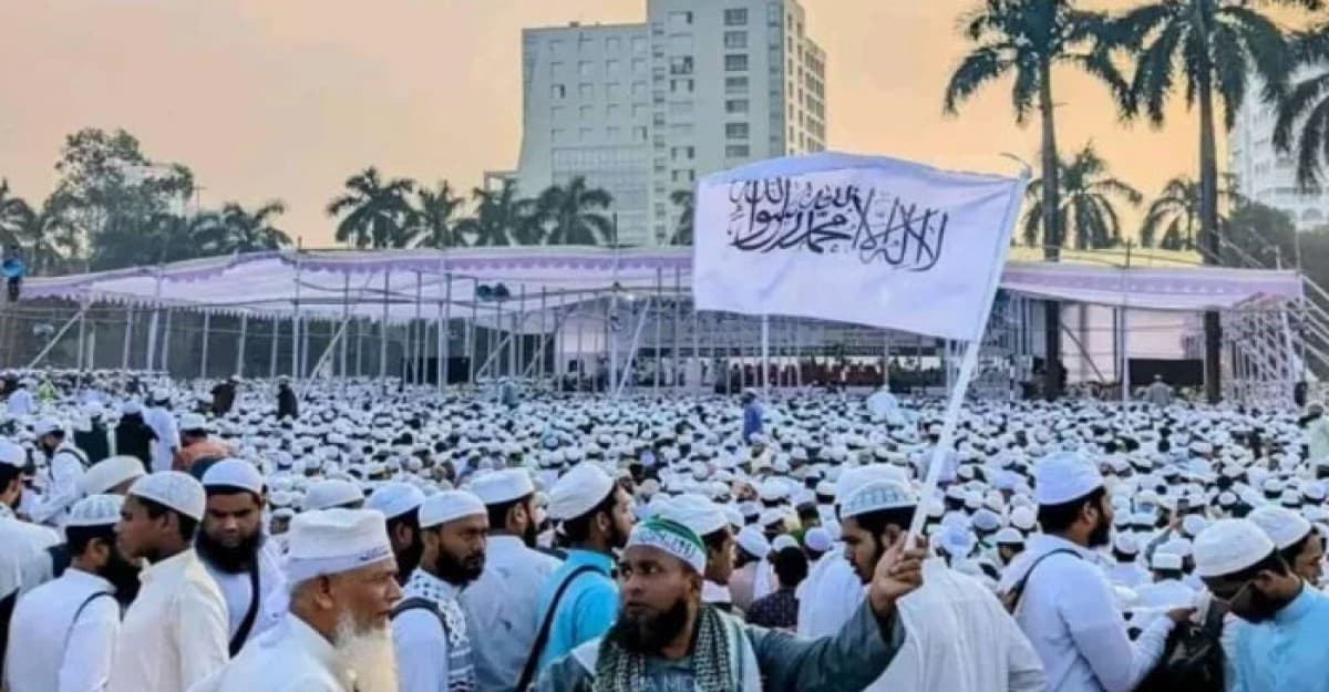 সোহরাওয়ার্দীতে ইসলামি মহাসম্মেলনে আলেম-ওলামাদের ঢল