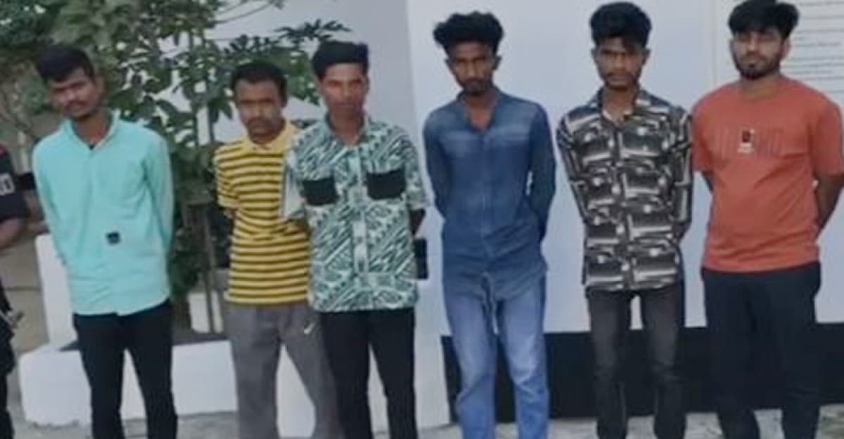 সৈকতের ঝাউবন থেকে ছিনতাইকারি চক্রের ৬ সদস্য আটক