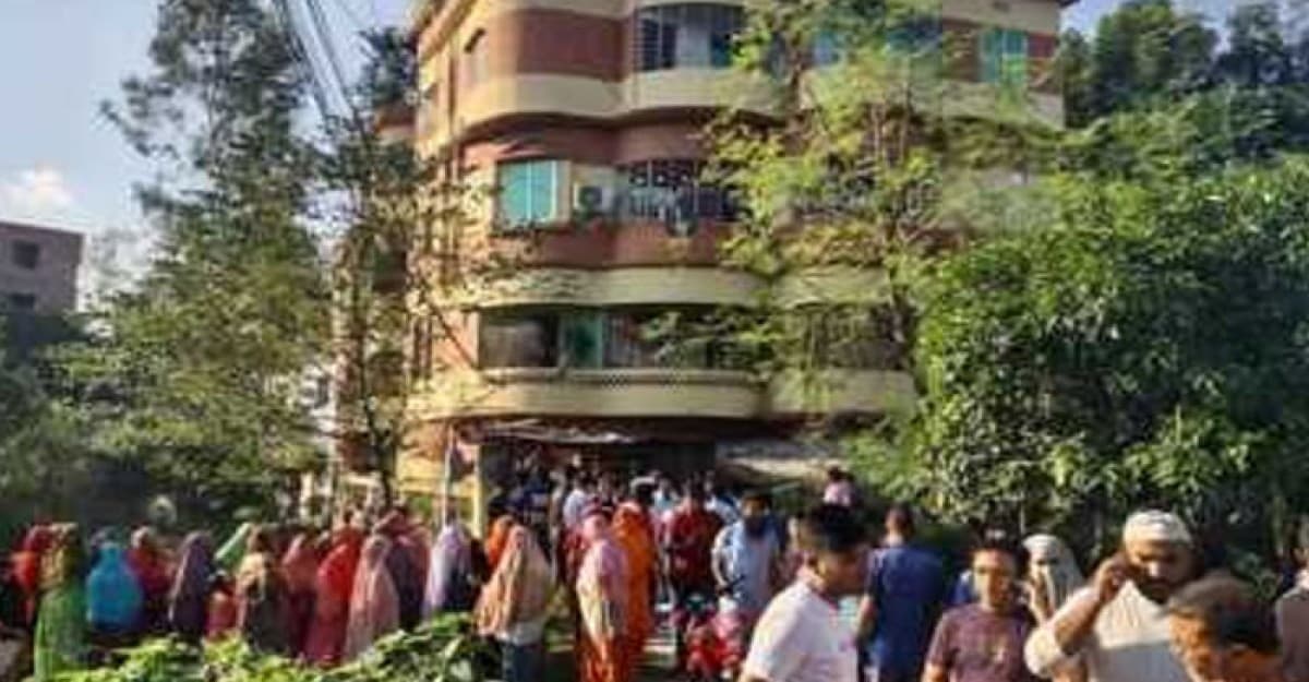 বগুড়ায় নিজ বাসার ডিপ ফ্রিজে নারীর লাশ