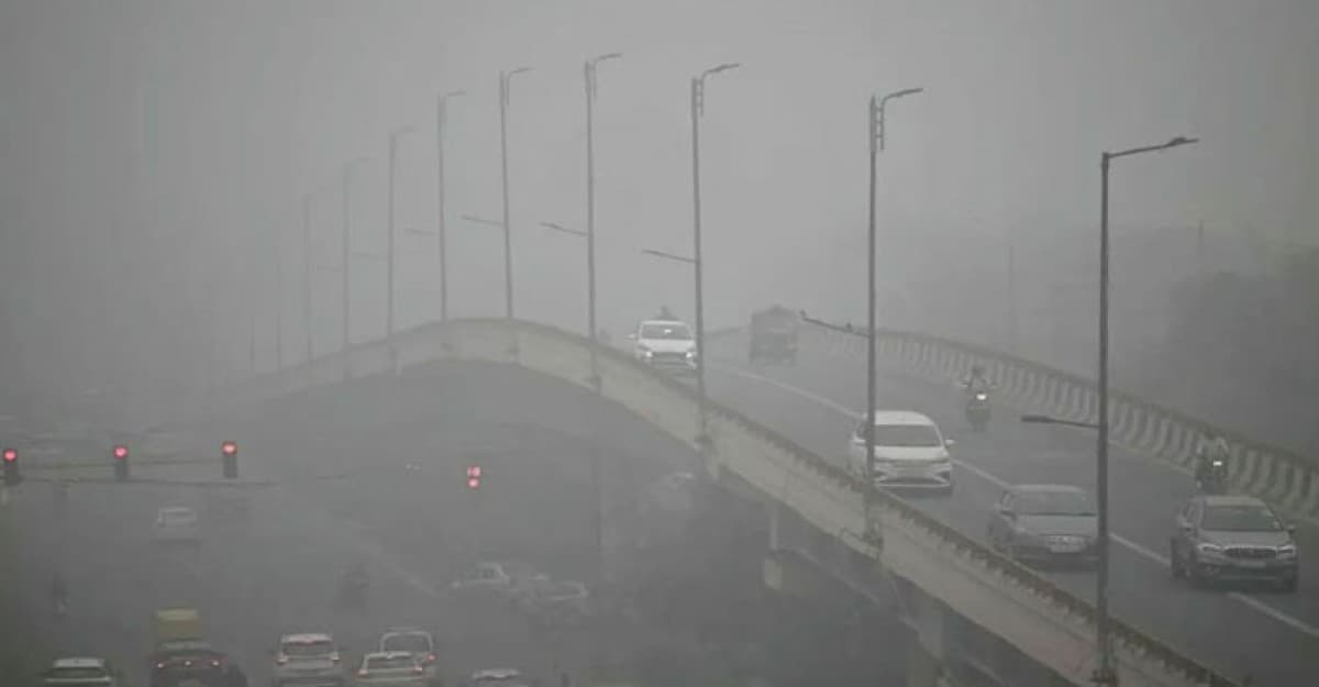 ভয়াবহ দূষণের কবলে দিল্লি, বন্ধ সব প্রাইমারি স্কুল