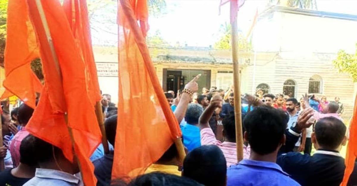 ইসকনের বাধা চাতলাপুর শুল্ক স্টেশনে রপ্তানি বন্ধ ১০ লক্ষ টাকা ক্ষতি