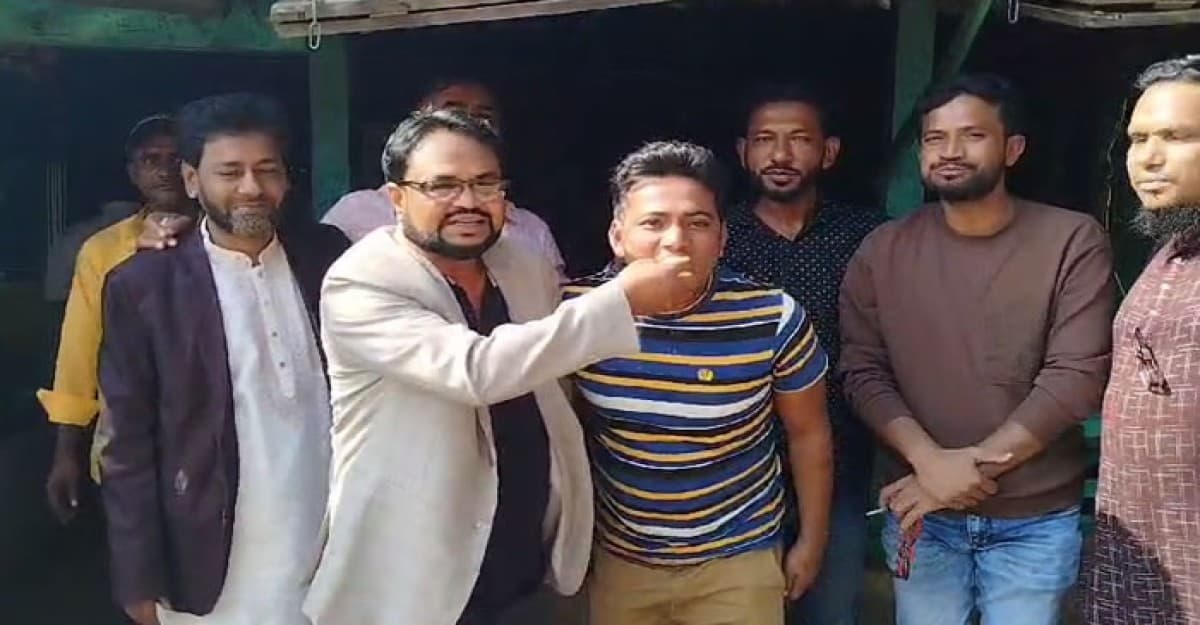 কায়কোবাদ স্লোগানে প্রকম্পিত মুরাদনগরের বাতাস