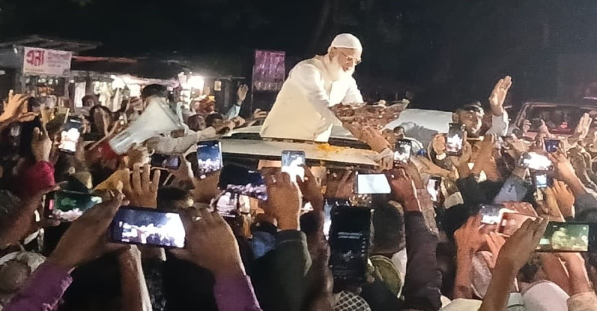 কেন্দ্রীয় জামায়াত আমিরের পথসভায় উজিরপুরে নেতা কর্মীদের ঢল