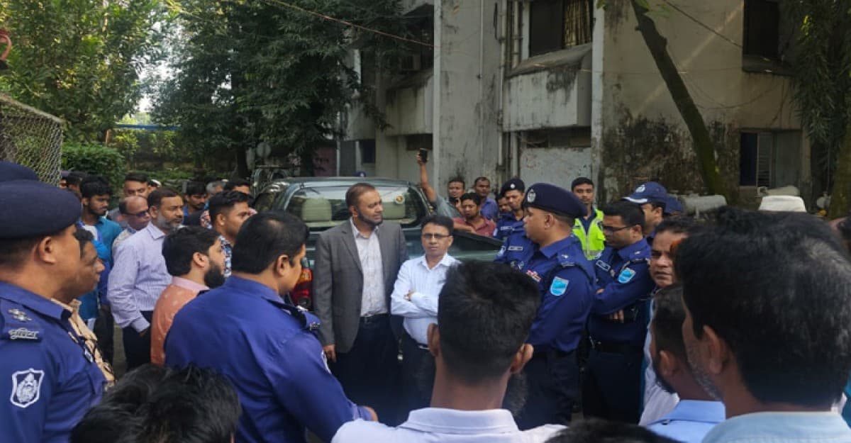 নারায়ণগঞ্জে বৈদ্যুতিক ট্রান্সফর্মার লুট