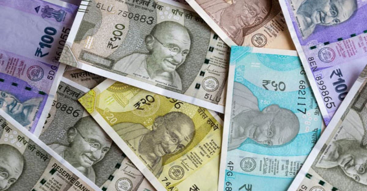 সর্বকালের সর্বনিম্নে নেমেছে ভারতীয় রুপির মান