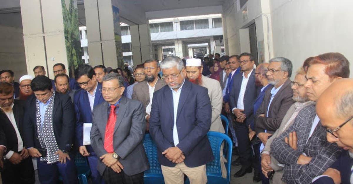 কৃষি সম্প্রসারণ অধিদপ্তরে কলম বিরতি