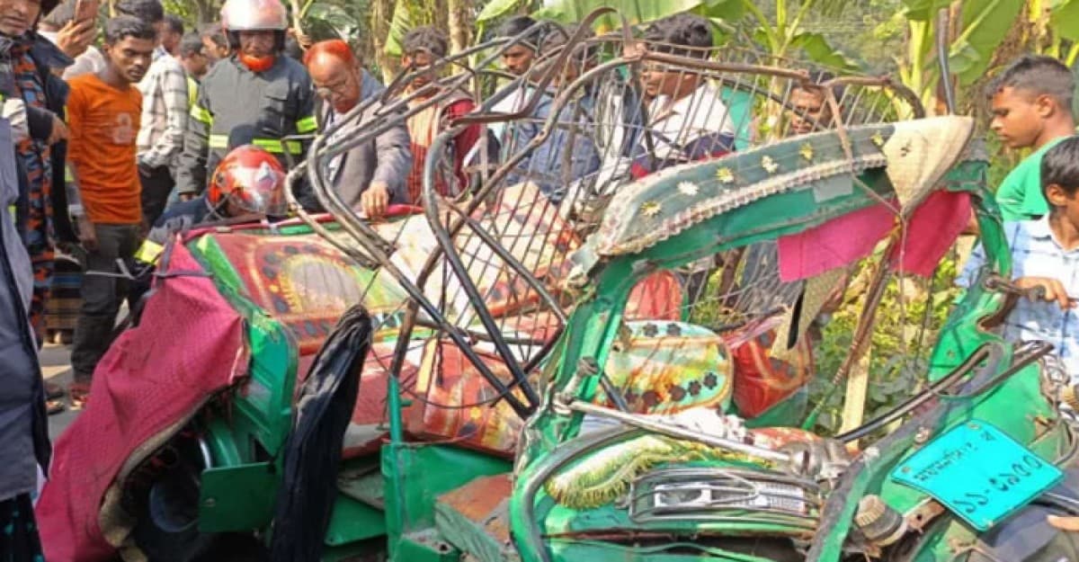 শেরপুরে বাস-সিএনজি অটোরিকশা সংঘর্ষ, নিহত ৬