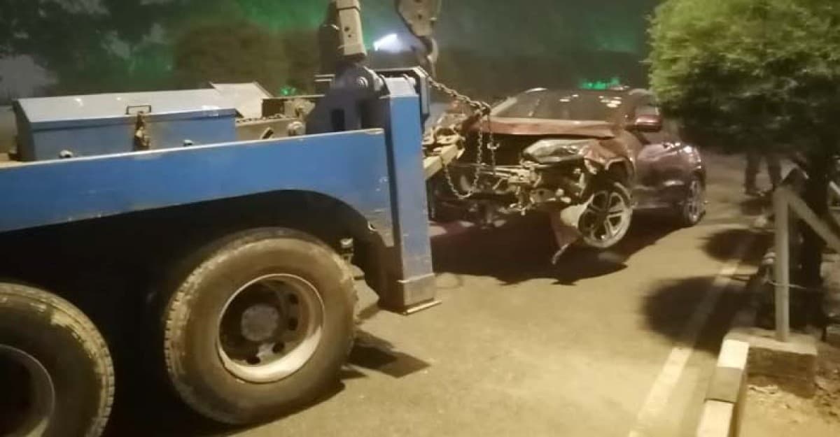 মধ্যরাতে হাতিরঝিলে সড়ক দুর্ঘটনায় আনসার সদস্য আহত