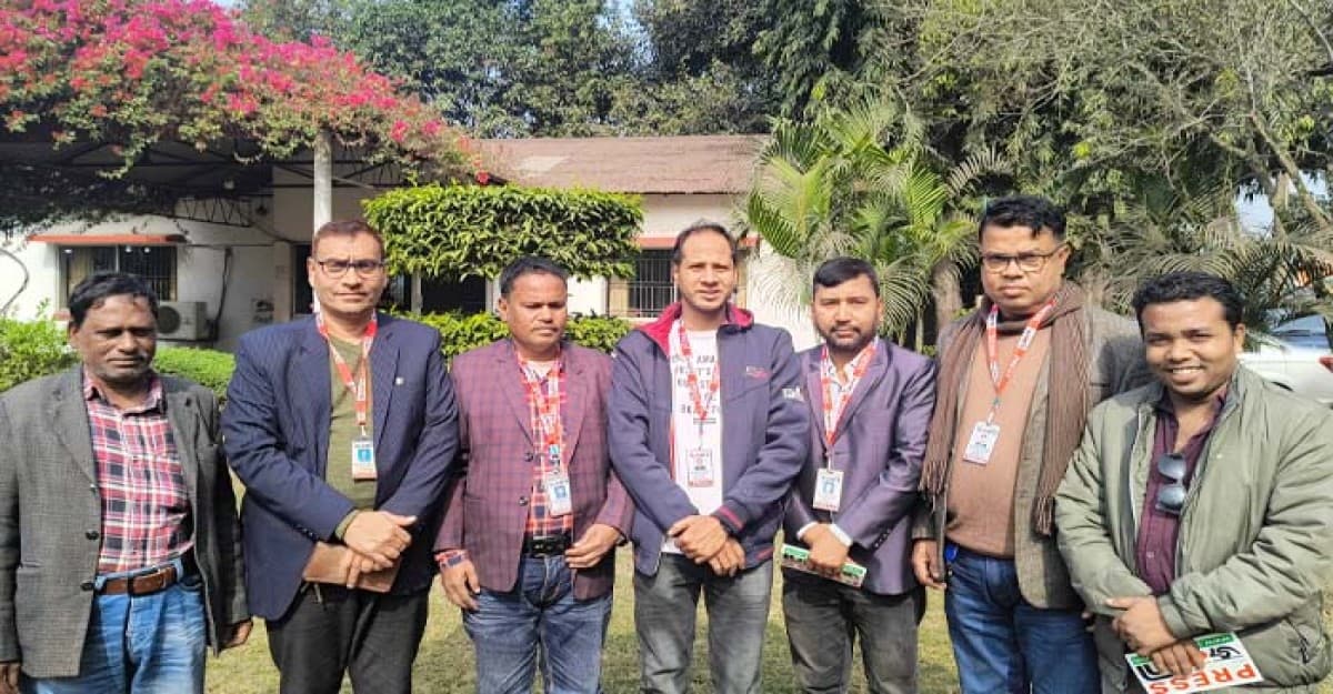 টাঙ্গাইলের ‘দৈনিক জনবাণী’ পত্রিকার বিভিন্ন উপজেলা প্রতিনিধিদের মতবিনিময়