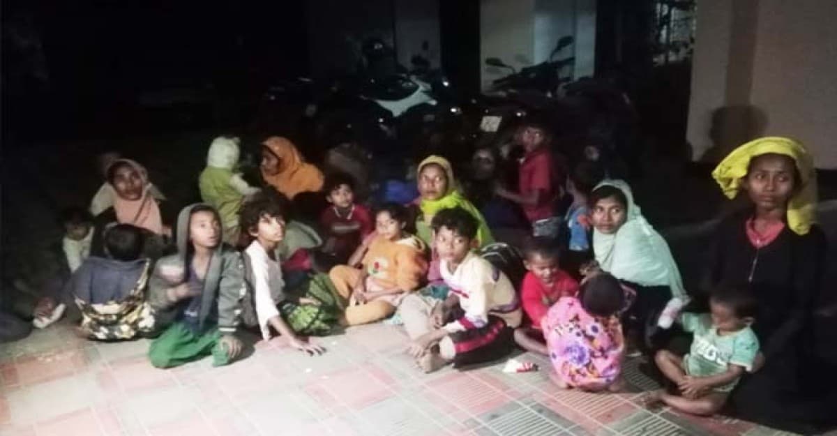 মিয়ানমার থেকে অনুপ্রেবেশকালে ৩০শিশুসহ ৩৮রোহিঙ্গা উদ্ধার