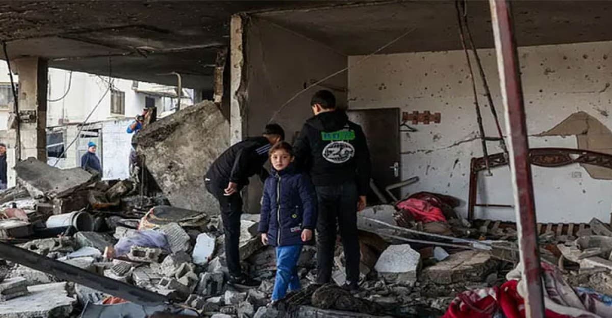 গাজায় ইসরায়েলের বর্বর হত্যাযজ্ঞ চলছেই, নিহত ৮১