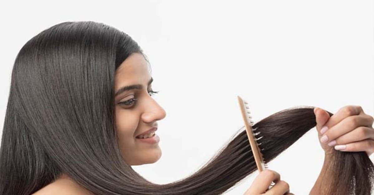 কালো চুল পেতে চান? নিয়মিত খান এই ৫ খাবার