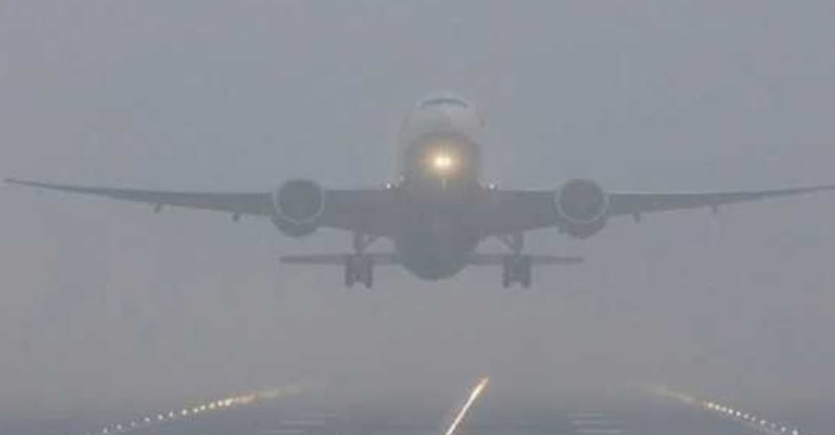 ঘন কুয়াশায় ঢাকায় নামতে পারেনি ৬ ফ্লাইট