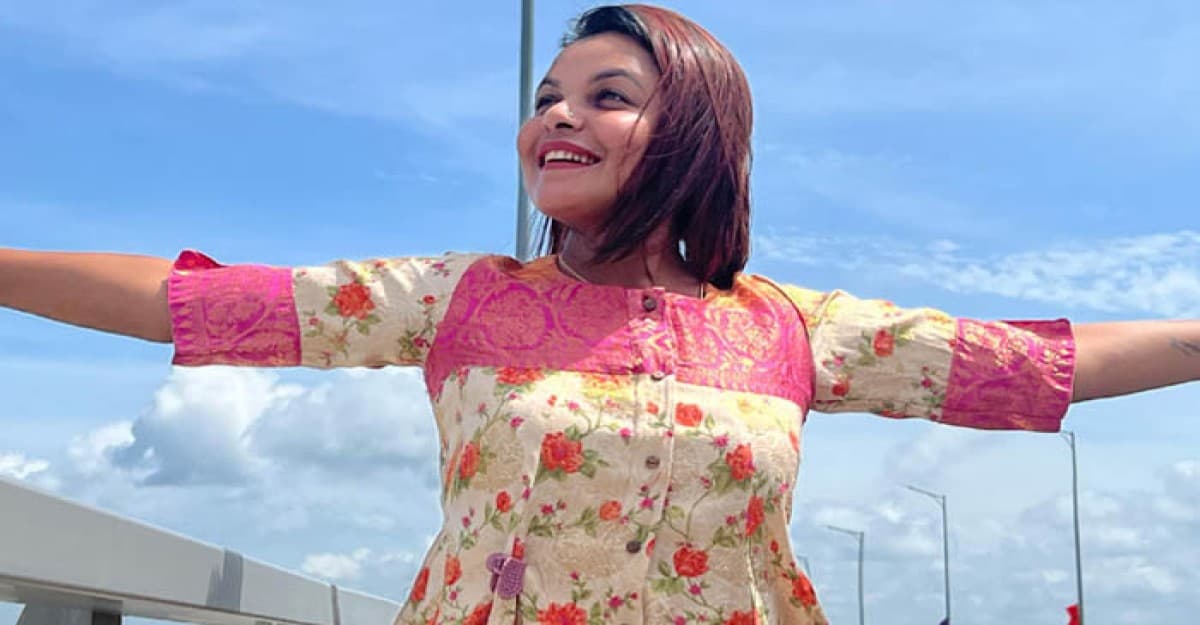 ডিবিতে নেওয়া হয়েছে অভিনেত্রী শাওনকে