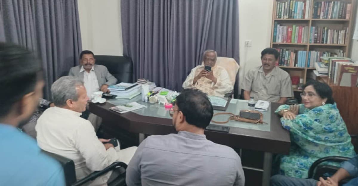 ভেঙ্গে গেলো ১২ দলীয় জোট