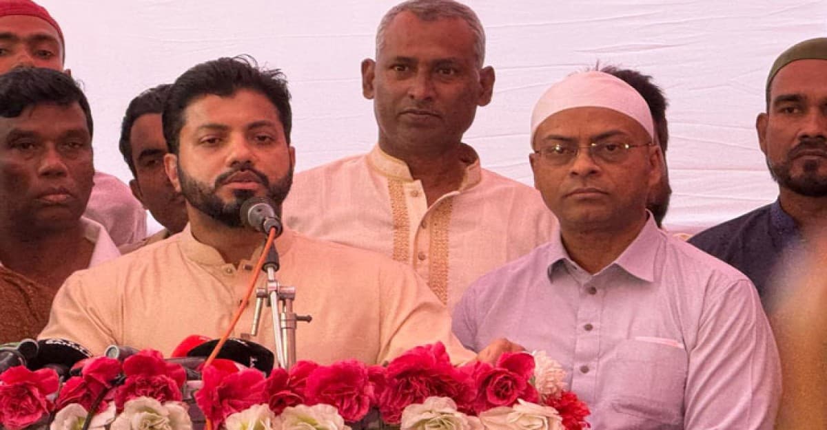 গণহত্যার দায়ে আওয়ামী লীগের বিচার তরান্বিত করতে হবে : ইশরাক হোসেন