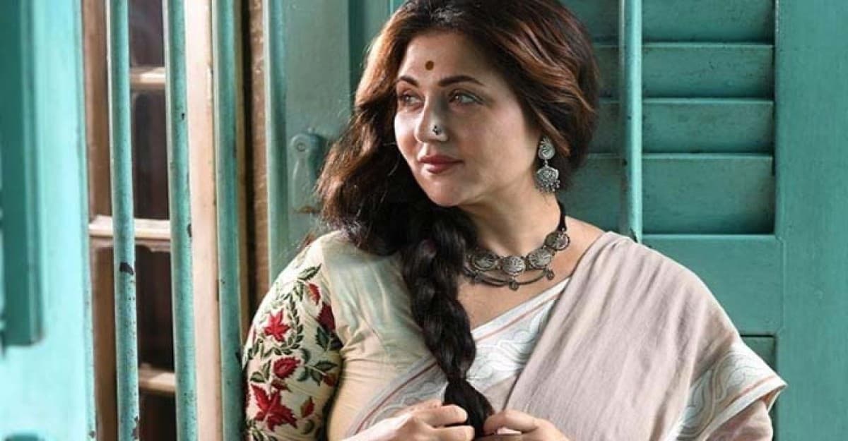 বুড়ি বলে কটাক্ষ করায়, যা বললেন স্বস্তিকা