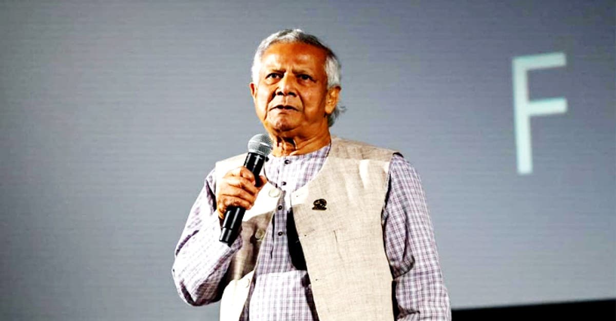 চাকরির পেছেনে না ঘুরে তরুণদের উদ্যোক্তা হতে হবে: প্রধান উপদেষ্টা