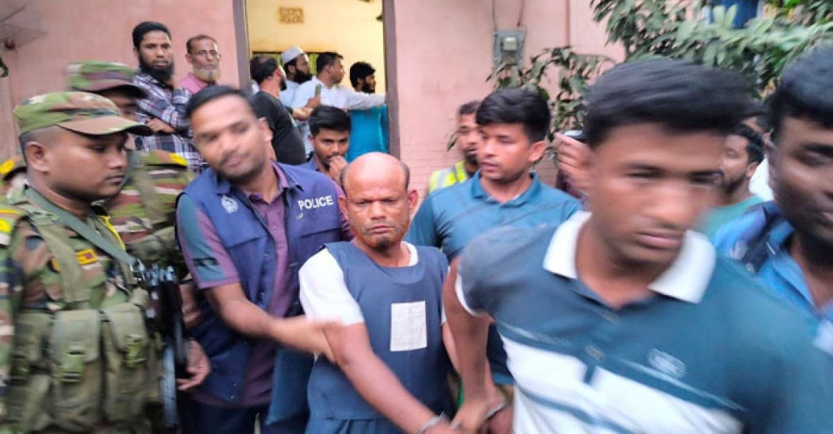 মেয়েকে ধর্ষণের অভিযোগে বাবা আটক