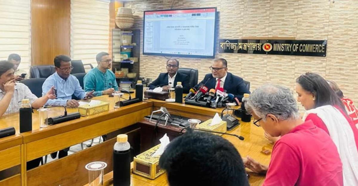 দুই সপ্তাহের মধ্যে চালের দাম সহনীয় হবে: বাণিজ্য উপদেষ্টা